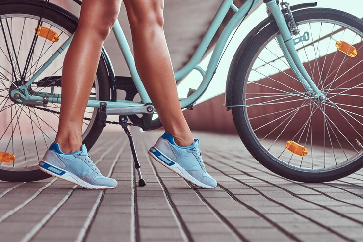 showing best cycling shoes, ebike shoes, shoes for ebike